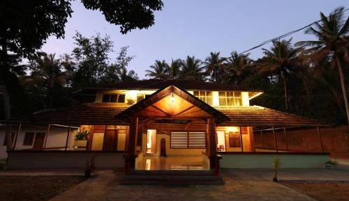 Superior Double or Twin Room with Garden View