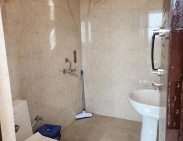 Deluxe Room (2 Adults + 1 Child)