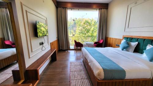 King Room with Balcony