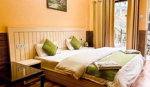 Double or Twin Room with Private Bathroom