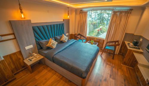 Double Room with Mountain View