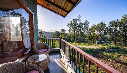 Suite with Mountain View