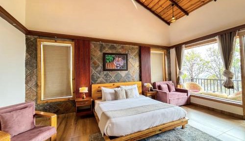 Suite with City View