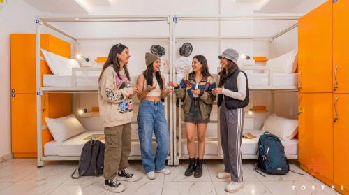 Deluxe 6 Bed Female Dorm