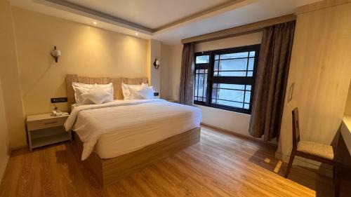 King Room with Balcony