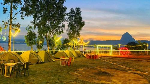 Tent
