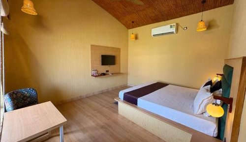 Deluxe Double Room with Balcony