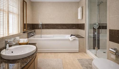 Emperor Suite