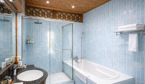 Premium Double Room with Lake View