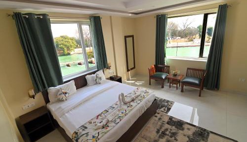 Suite with River View