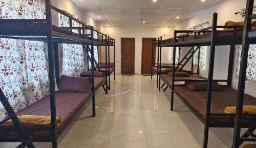 Mixed Dormitory Room