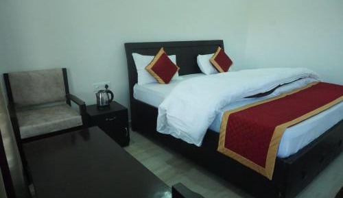 Double Room with Mountain View