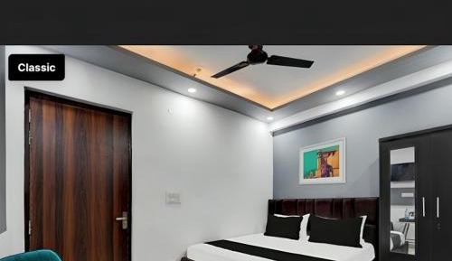 Deluxe Double Room (2 Adults + 1 Child)