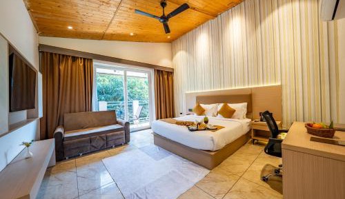Suite with Private Pool