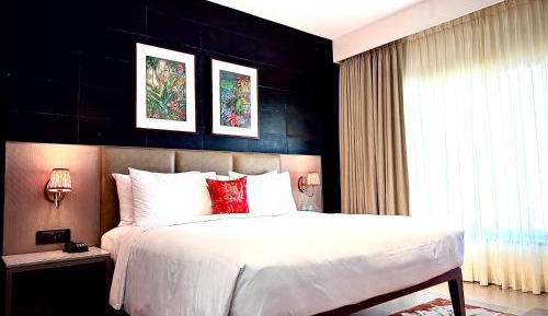 Double Room with Pool View