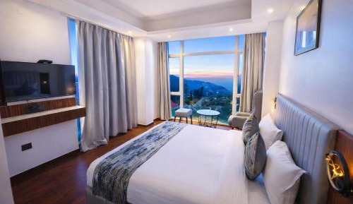 Queen Room with Balcony