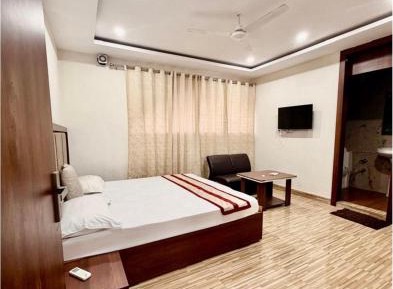 Double Room with Private Bathroom