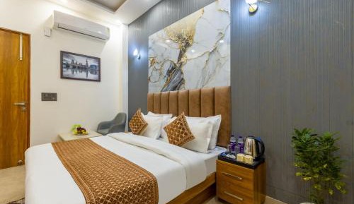 Deluxe King Room