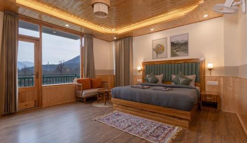 King Room with Balcony