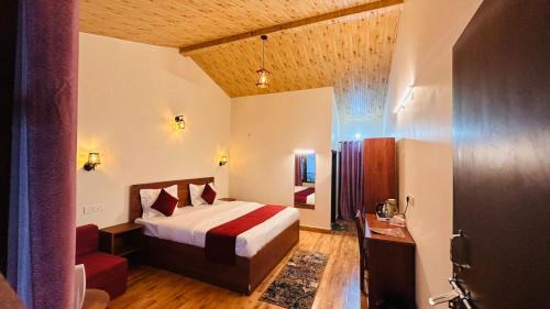Double Room with Mountain View