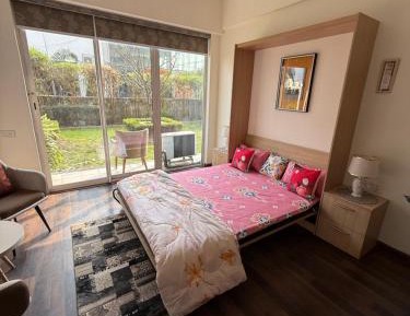 King Room with Garden View