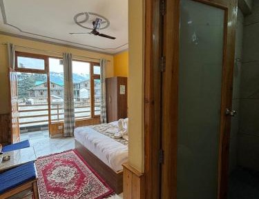 Deluxe Double Room with Balcony