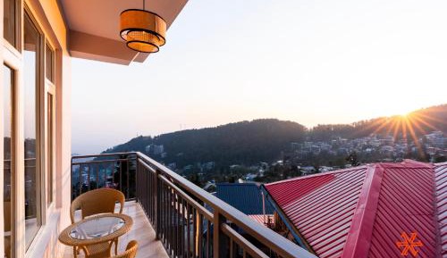 1 Person in 4-Bed Deluxe Dormitory (with Balcony) - Mixed