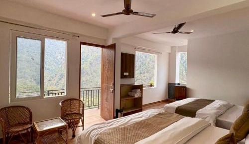 Family Room with Mountain View