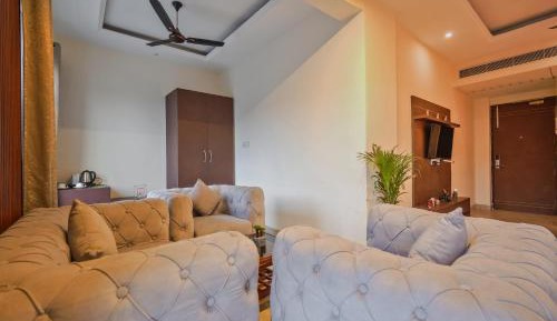Deluxe Suite