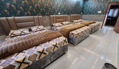 6-Bed Mixed Dormitory Room