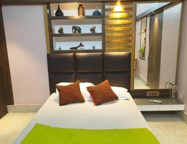Queen Room