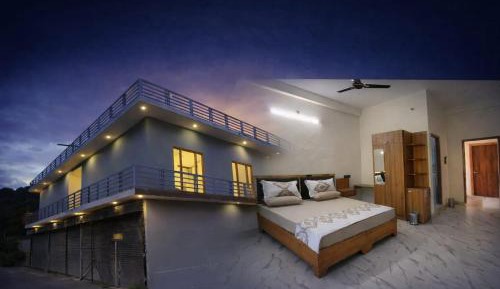 Superior King Room