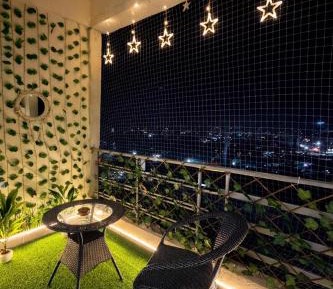 King Room with Balcony