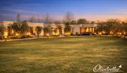 The Olive Garden Suites