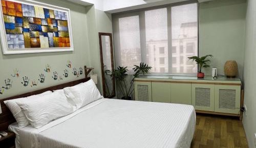 Studio Apartment with King Bed