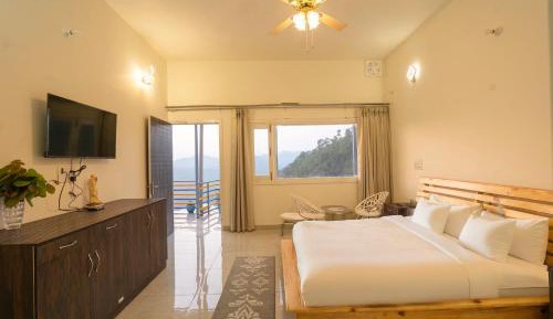 Superior King Room