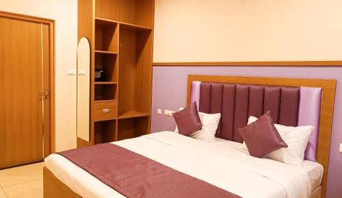 Queen Room