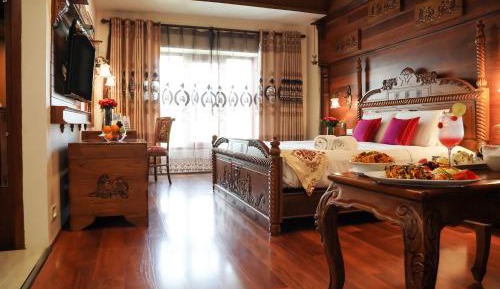 Heritage Executive Room