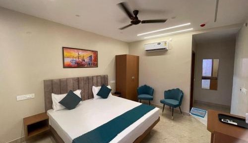 Superior King Room