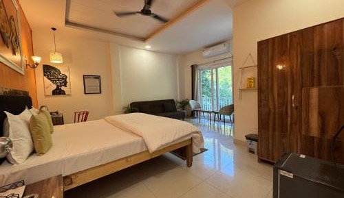 Triple Room with Balcony