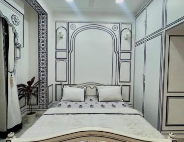 One-Bedroom Apartment with Balcony