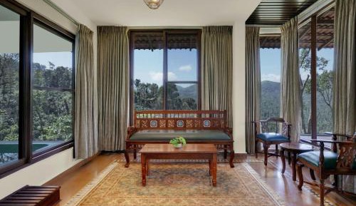 Hazel Two-Bedroom Suite with Two King Beds