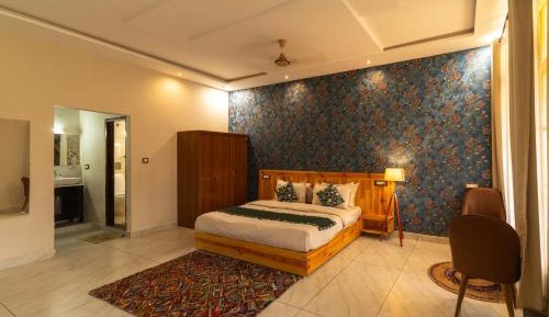 King Room with Mountain View