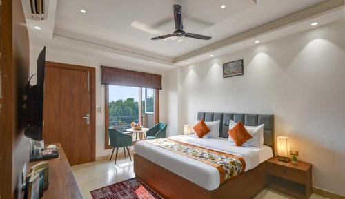 Deluxe Double Room with Balcony