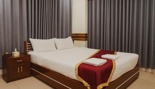Deluxe King Suite