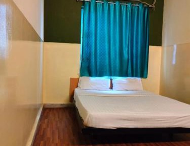 Small Single Room