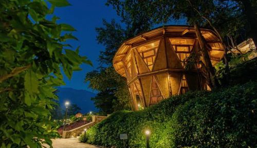 Bamboo Cottage (NOT for up to 6yr kids / 60+ Senior Citizens)