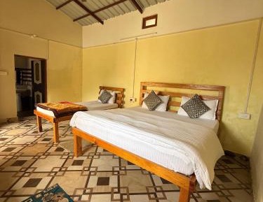 Double Room with Private Bathroom