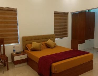 Deluxe Queen Room