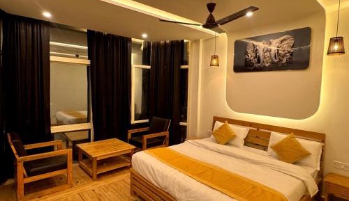 Double Room with Mountain View